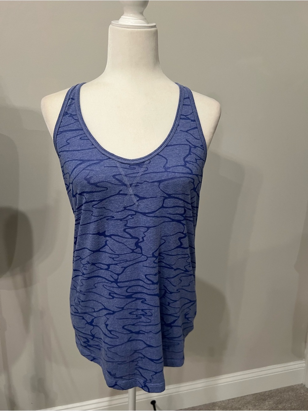 Old Navy Blue Patterned Athletic Tank Top Size M